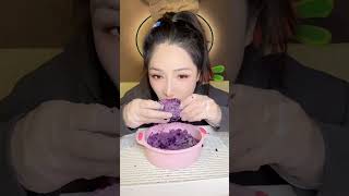 Little Mushroom Master Tries Black Wolfberry Granules – So Delicious Must Eat Again 😋😋😋 [upl. by Lowrance]