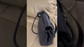 보테가 베네타 BOTTEGA VENETA Medium Andiamo Messenger 807715V2HLD1208wwwroseluxcom [upl. by Jolda13]