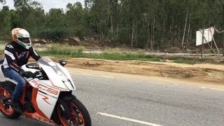 Superbikes Flyby on Highway KTM RC8 Hyosung GT650R Suzuki Hayabusa Bullet 500 [upl. by Trudie]