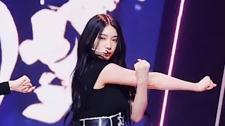 MPD직캠 로켓펀치 수윤 직캠 4K CHIQUITA Rocket Punch SUYUN FanCam  MCOUNTDOWN2022317 [upl. by Yeleek438]