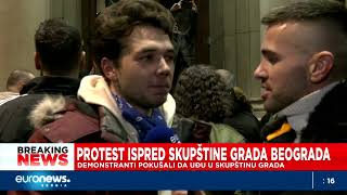 Protesti ispred Skupštine grada Beograda [upl. by Lemrahs839]