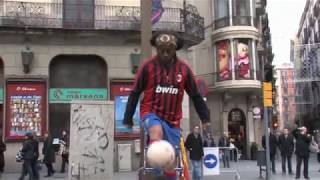 BARCELLONA Spagna 🇪🇦 La Rambla e gli artisti di strada di quotClaudio La Vallequot [upl. by Barbie497]