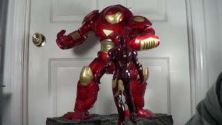 Ironman HULKBUSTER Suit Armour Comiquette Statue from Sideshow Collectibles [upl. by Kera61]