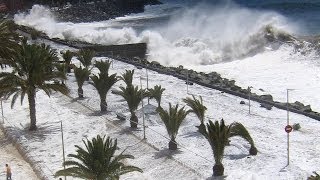 Temporal canarias Olas gigantes 9 metros tormenta canarias nieve canarias olas [upl. by Suter559]