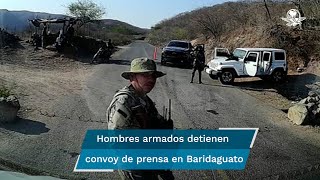 En Badiraguato cuna del quotChapoquot hombres armados detienen convoy de prensa que cubre a AMLO [upl. by Aldercy]