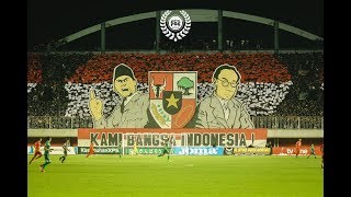 Brigata Curva Sud KAMI BANGSA INDONESIA  Liga 2 180817 [upl. by Syah]