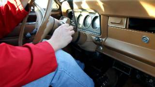 1977 Wagoneer 401 V8 cold start [upl. by Anelegna]