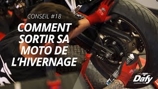 Comment sortir sa moto de lhivernage [upl. by Aihpled]