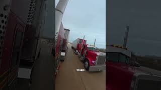 Cuando dos gigantes del asfalto se cruzan kenworth peterbilt [upl. by Abibah]