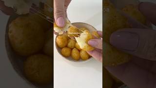 Receita de Bolinha de Batata e Queijo [upl. by Narbig]