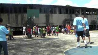 BJ Armstrong teaches basketball basics [upl. by Ahcsas]