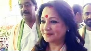 Former actor Moon Moon Sen hits campaign trail in Bankura [upl. by Hsizan695]