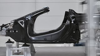 McLaren Tech Club  Episode 21  How to build a carbon fibre monocoque [upl. by Melbourne]