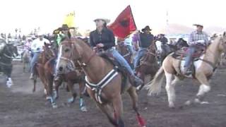 DESFILE CABALLOS Y BANDERAS PRESENTACION RODEO PERSONAJE CHAVA FLORES DURANGO wwwcaballotv [upl. by Nageek]