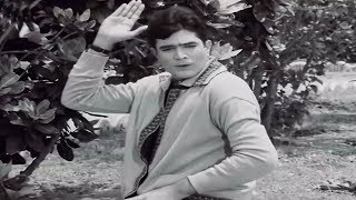 Rajesh Khanna  Aurat  Bollywood Scene 1525 [upl. by Zitella210]