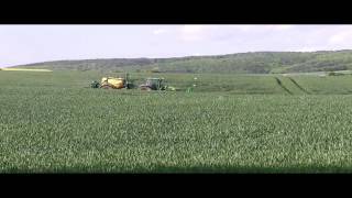 HD John Deere 7930 mit John Deere 840i Feldspritze [upl. by Nowaj225]