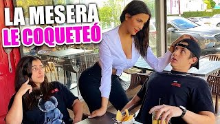 La MESERA Le COQUETEA  ASÍ REACCIONA Su NOVIA 😲 Ft Chris Videos y VacaLoca [upl. by Jo-Ann]