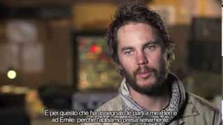 Il cast di Lone Survivor intervista a Taylor Kitsch sottotitoli in italiano [upl. by Yehs]