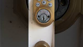 Kwikset Deadbolt Bypass No Key Entry [upl. by Hairam]