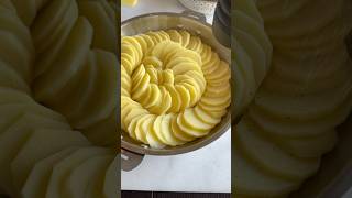 🌿Gratin de pommes de terre à la crème de poireaux au parmesan 🧀 gratin poireaux recettefacile [upl. by Larrad]