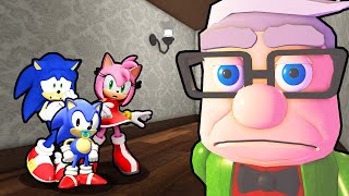 TEAM SONIC VS TEAM GRANDPA ESCAPE IN ROBLOX [upl. by Suaeddaht]