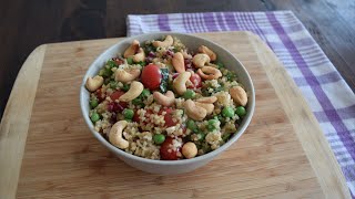 Ensalada Trigo Burgol con queso feta arvejas tomate y hojas verdes [upl. by Luamaj642]