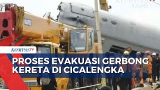 Alat Berat Diterjunkan Tim SAR Evakuasi Gerbong Kereta dan Korban Laka di Cicalengka [upl. by Ricca896]