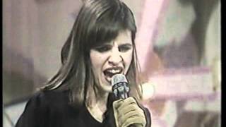 Fabiana Cantilo quotAna no duermequot TV Feliz Domingo 1986 [upl. by Rellia]