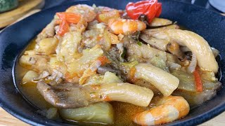 Recette de champignonRecette africaine des CHAMPIGNONS à la sauce tomate aux crevettes delicieux [upl. by Tenrag189]