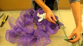 How to make a mesh wreath  1 [upl. by Andrew]