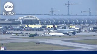 2 planes collide on taxiway at Atlanta airport [upl. by Bessie602]