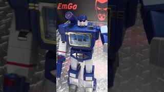 Robot Paradise Fanstoys Acoustic Wave Soundwave [upl. by Townshend439]