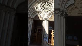 Facciata ingresso basilica di San Francesco Assisi Umbria Italia [upl. by Fougere]