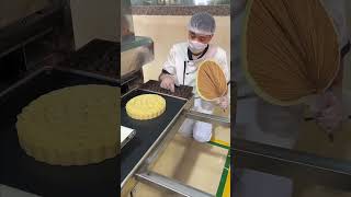 How Many Workers Are Slacking Off In The Mooncake Factory cake mooncake food [upl. by Firahs]