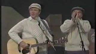 Clancy Brothers and Tommy Makem Shoals of Herring Late Late [upl. by Rumney]