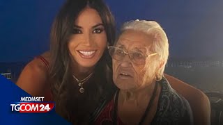 Elisabetta Gregoraci festa in spiaggia per i 101 anni della nonna [upl. by Pegasus26]