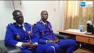 Burkina Toéni Deux «gendarmes du savoir» décorés [upl. by Refanej]