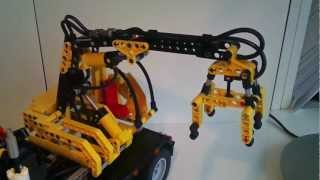 Lego Technic Studless 8868 Air Tech Claw Rig [upl. by Sathrum]