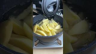 É melhor do que batatas fritas eu poderia comer todos os dias shorts batata batatafrita receita [upl. by Eddra]