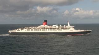 QE2s final transatlantic crossing in tandem with QM2 [upl. by Lomaj892]