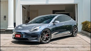 Quick look Tesla Model 3 with Vossen HF5 and lowered [upl. by Anayaran756]