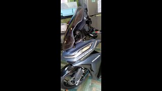 How to install windshield on Honda click ADV150 windshield bracket [upl. by Geerts]