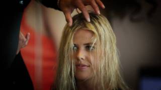 Philips SalonDry Pro voor de sensuele strandlook [upl. by Zebaj]