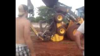 NEW HOLLAND SKIDSTEER LOADER FAIL [upl. by Aeriell88]