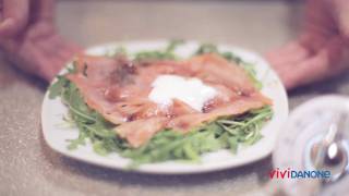 Salmone veloce con salsa allo yogurt  ViviDanoneit [upl. by Andie]