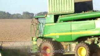 JOHN DEERE 9880i STS im Ernteeinsatz [upl. by Cathyleen289]