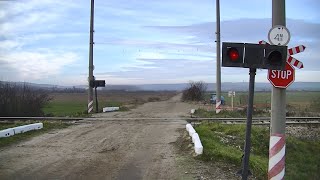 Spoorwegovergang Dynavtsi Дунавци BG  Railroad crossing  Железопътен прелез [upl. by Saudra870]