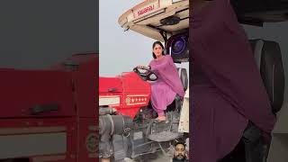 Mar mar bangale babu tractor 🚜  viral video [upl. by Juanita]