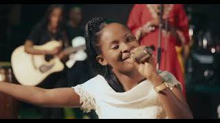 Alvella Muhimbare  Umubavu Ft Pin Pajo Official music Video [upl. by Derfliw436]