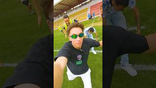 INVADINDO um estádio de FUTEBOL shorts [upl. by Nimajneb719]